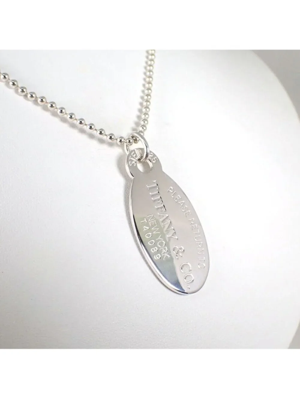Tiffany & Co 925 Return to Oval Tag Pendant